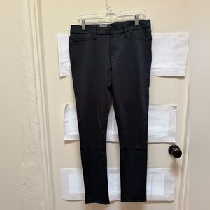 New with Tags. Sleek Calvin Klein Black Stretchy Straight Pants Size 10.